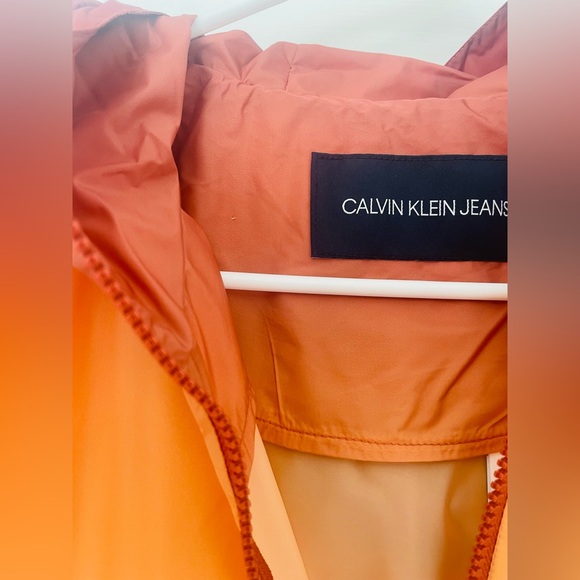Calvin Klein water resistant jacket (S) - Picture 10 of 13
